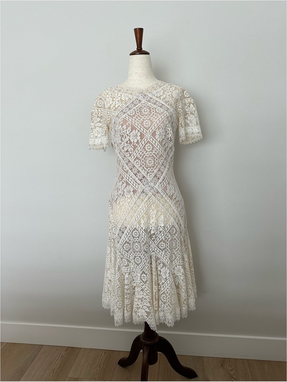 Tadashi shoji Ivory Lace Midi Dress